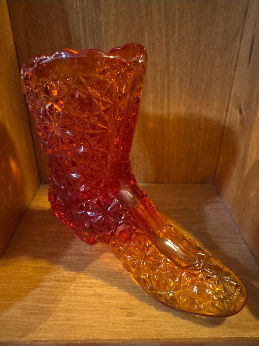 Fenton Daisy and Button Shoe
